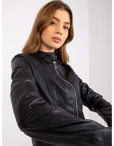 Dámska čierna bunda z ekokože s prešívaním BIKER – TheyWear.sk